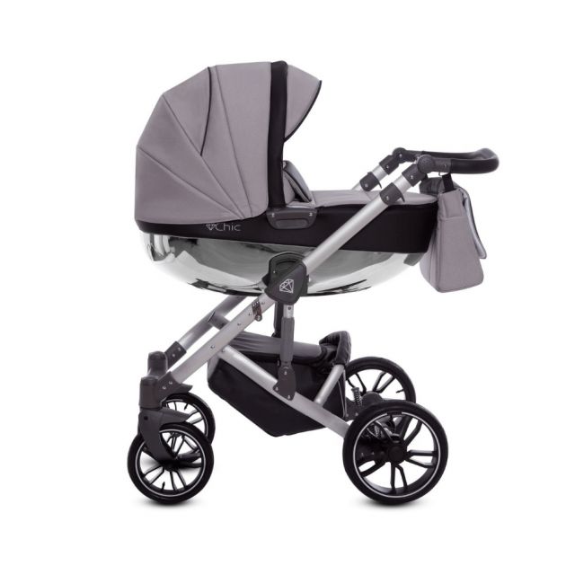 TREMMESENG MED KOMMODE & 3 HYLDER